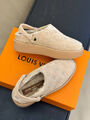 Сандалии Louis Vuitton женский замша бежевый 134209-2