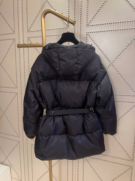 Пуховик Prada женский черный 201356-3
