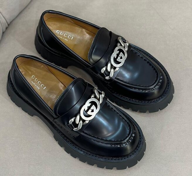 Лоферы Gucci женский кожа черный 123011