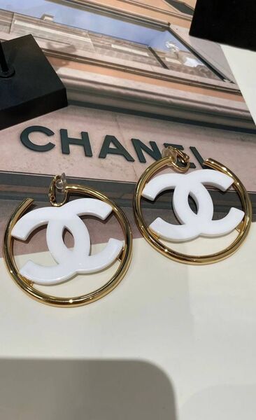 Серьги Chanel белый 175966