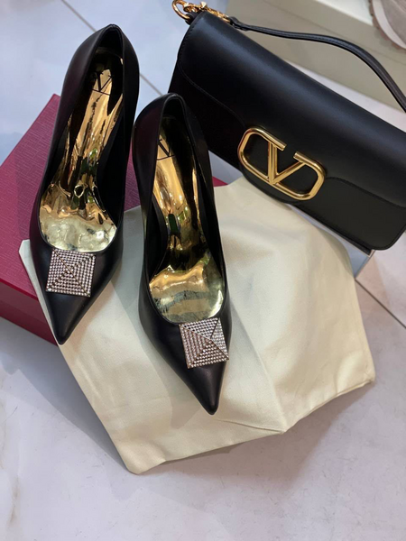 Туфли Valentino женский кожа черный 92863-4