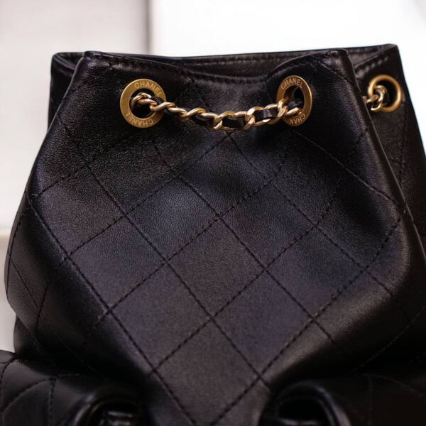 Рюкзак Chanel женский кожа черный 172273-5