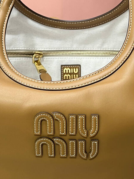 Сумка Miu Miu женский кожа 131378-8