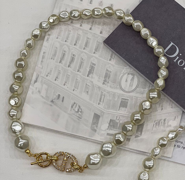 Колье Christian Dior молочный 26314