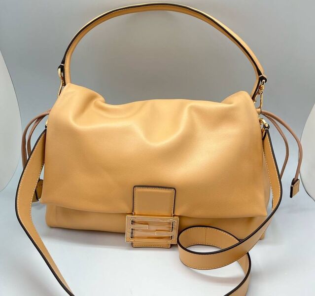 Сумка Fendi Mamma Baguette женский кожа оранжевый 186383