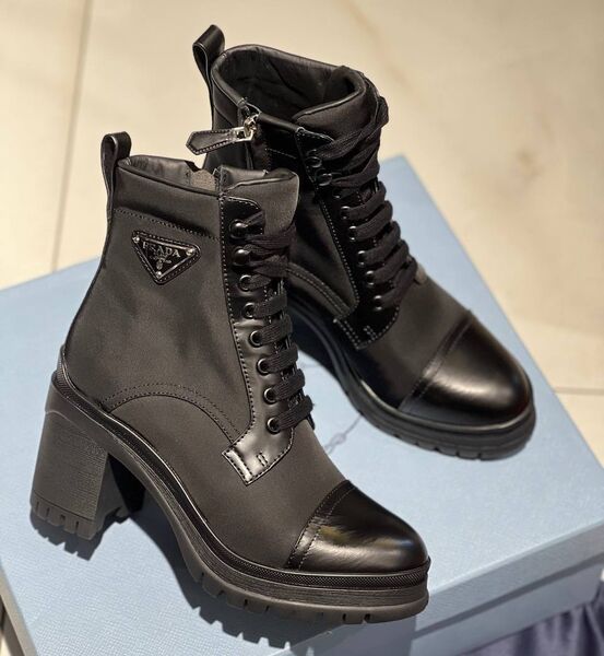 Ботинки Prada женский кожа черный 162830