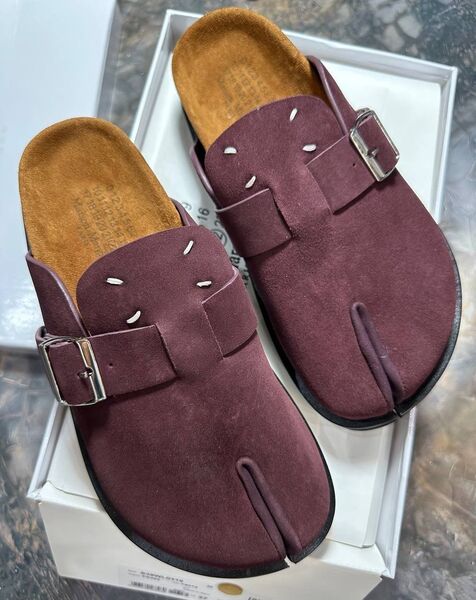 Сабо Maison Margiela женский замша бордовый 156513