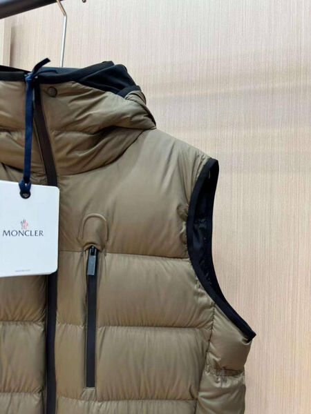 Мужской жилет Moncler мужской бежевый 163242-2