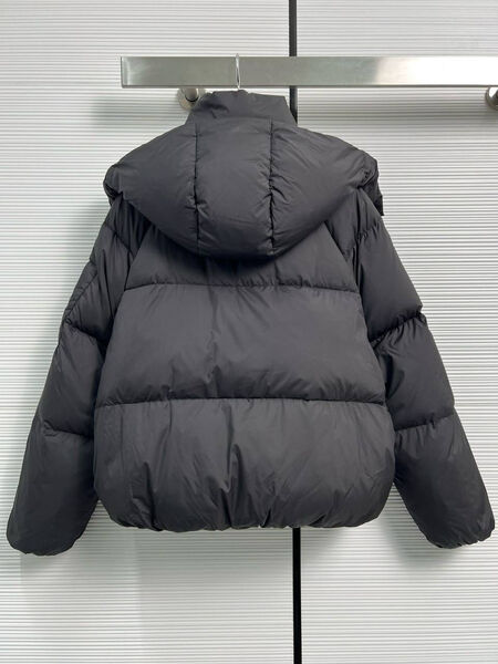 Пуховик Prada женский черный 169069-2