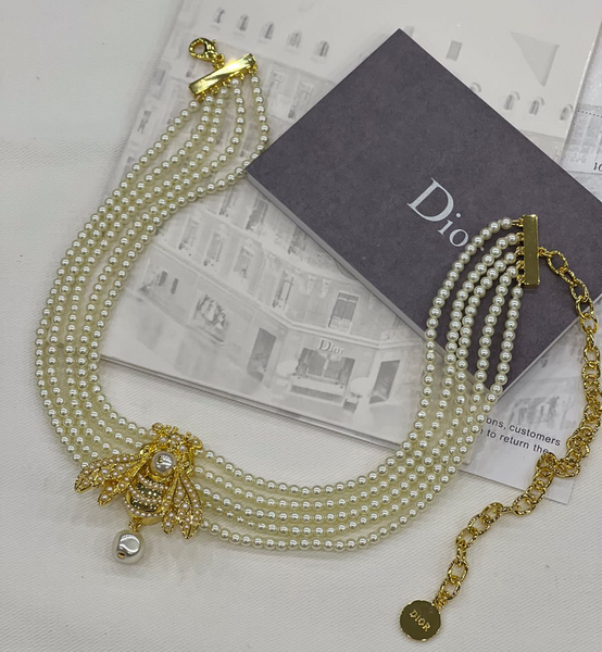 Колье Christian Dior белый 26315