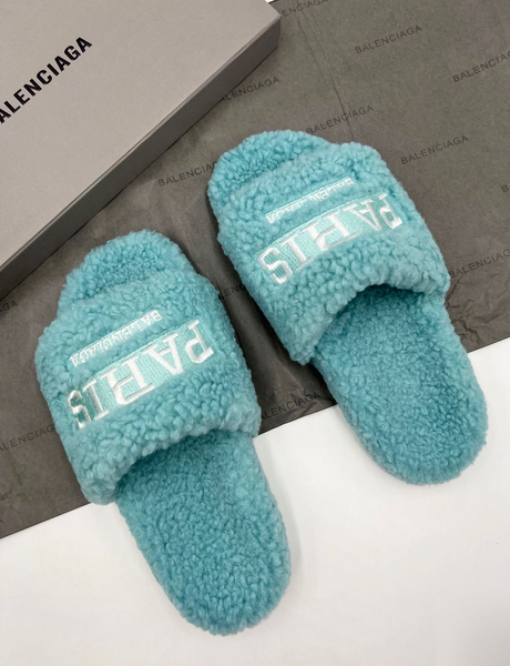 Тапочки Balenciaga женский натуральный мех бирюзовый 78063-2