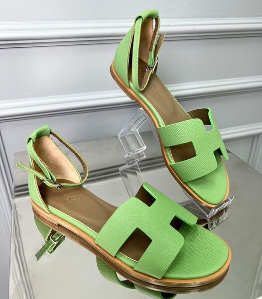 Босоножки Hermès женский кожа болотный 116832
