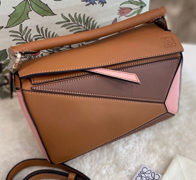 Сумка Loewe женский кожа 98070