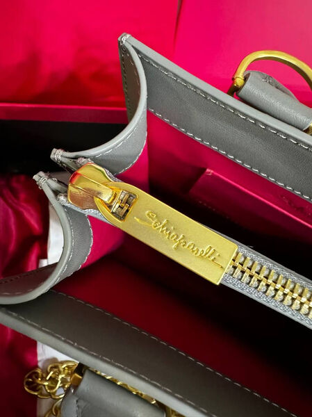 Сумка Schiaparelli женский кожа графитовый 174274-3