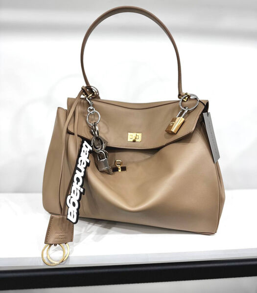 Сумка Balenciaga Rodeo женский кожа бежевый 163176-4
