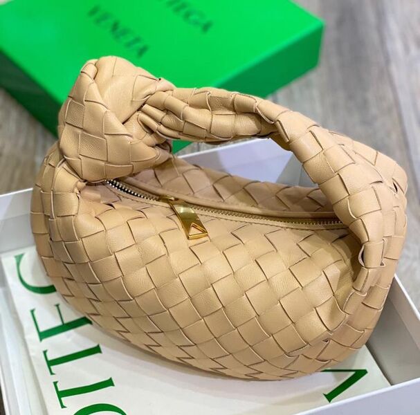 Сумка Bottega Veneta женский кожа бежевый 72628