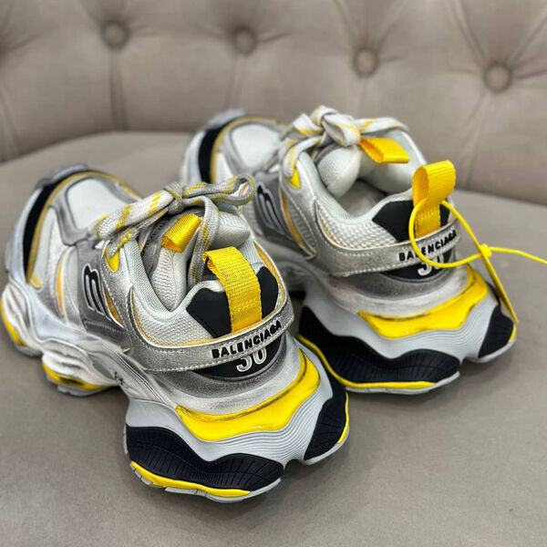 Кроссовки Balenciaga женский замша графитовый 134203-4