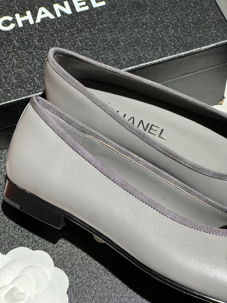 Балетки Chanel женский кожа графитовый 149335-2