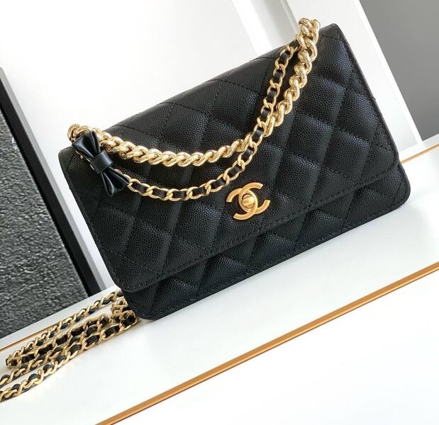 Сумка Chanel женский кожа черный 195081
