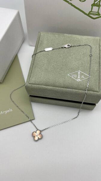 Колье Van Cleef розовый 176094-3