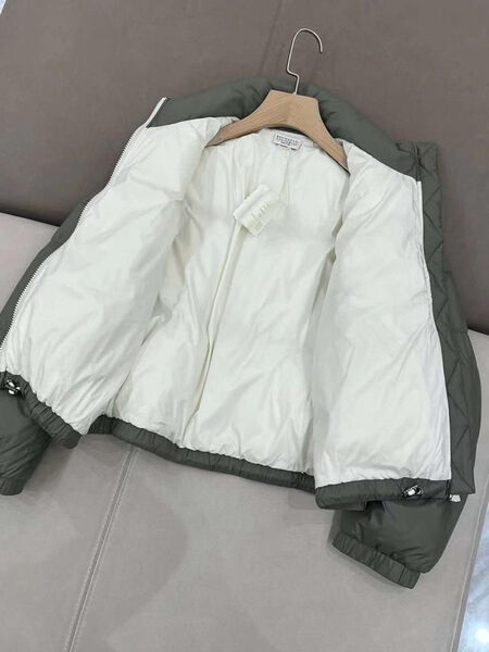 Куртка Brunello Cucinelli женский черный 125598-2
