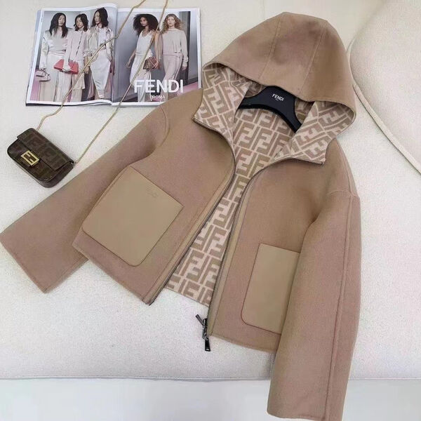 Пальто двухстороннее Fendi женский бежевый 123801