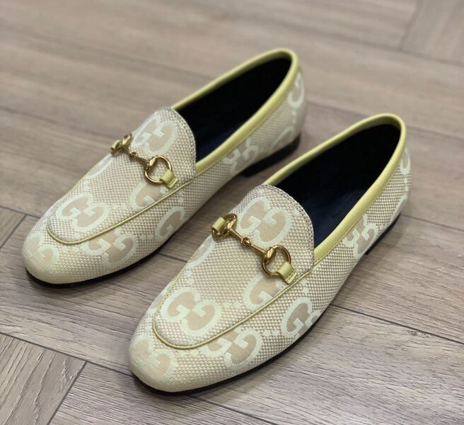 Лоферы Gucci женский кожа бежевый 110932