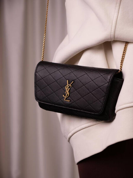 Сумка Saint Laurent женский кожа черный 174314-3