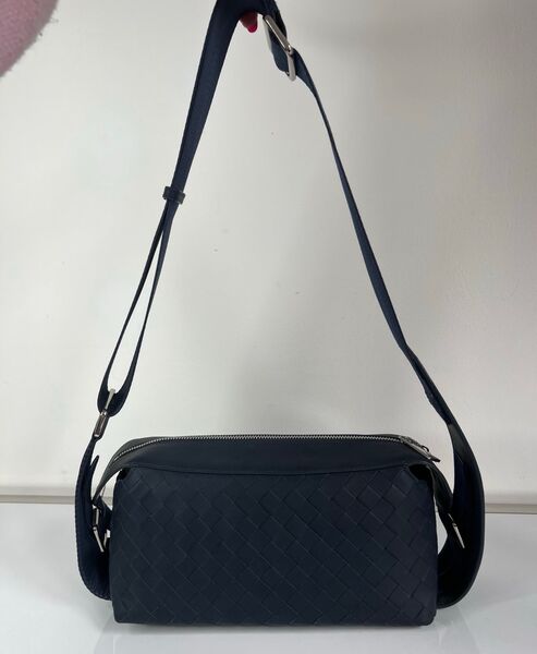 Мужская сумка слинг Bottega Veneta мужской кожа черный 149908-2