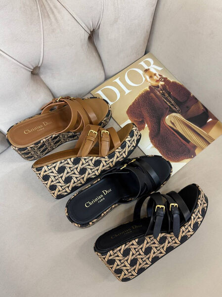 Шлепки Christian Dior женский кожа черный 192533-3