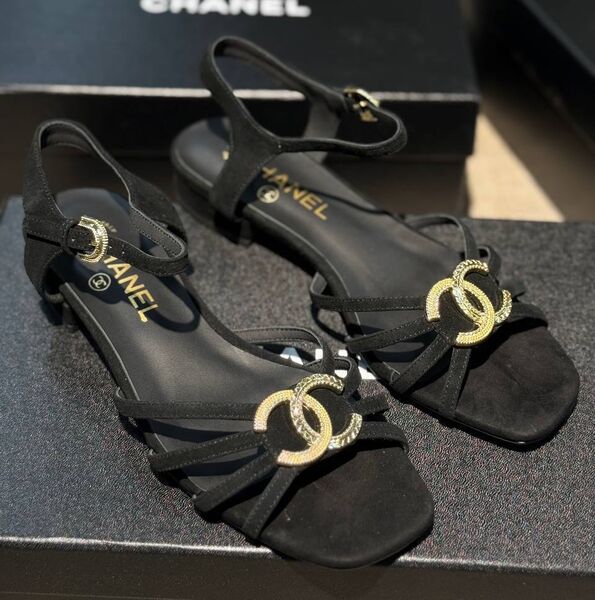 Босоножки Chanel женский замша черный 190874