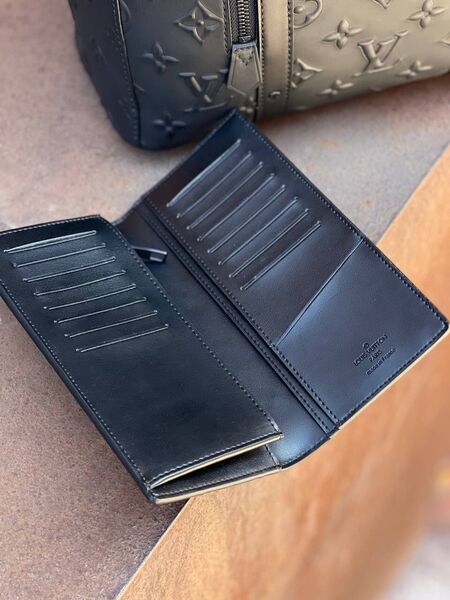 Мужской купюрник Louis Vuitton мужской кожа черный 51904-5