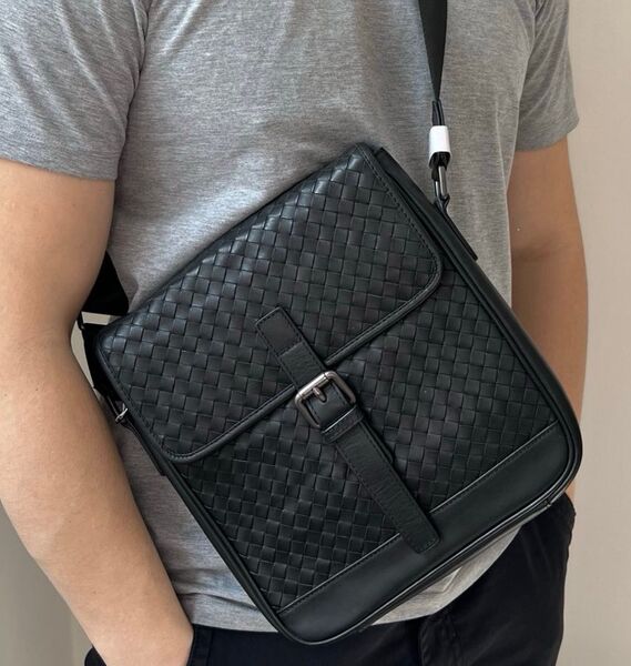 Мужская сумка мессенджер Bottega Veneta мужской кожа черный 149913