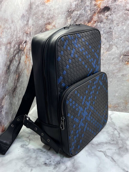 Мужской рюкзак Bottega Veneta мужской кожа черный 111554-2