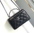 Сумка Chanel женский кожа черный 138491-1