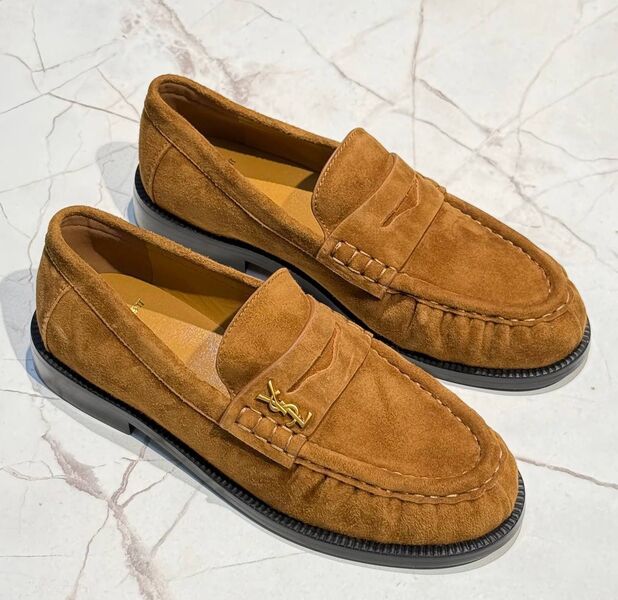 Лоферы Saint Laurent женский замша бежевый 184330