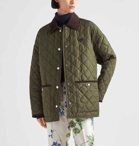 Куртка Prada женский болотный 163408