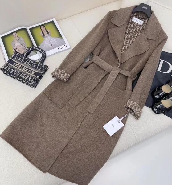 Пальто Christian Dior женский 126832