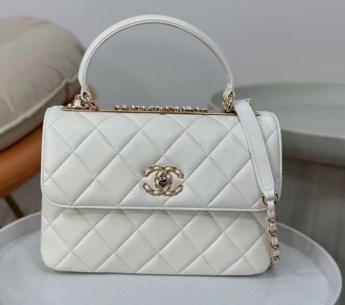 Сумка Chanel женский кожа белый 118803