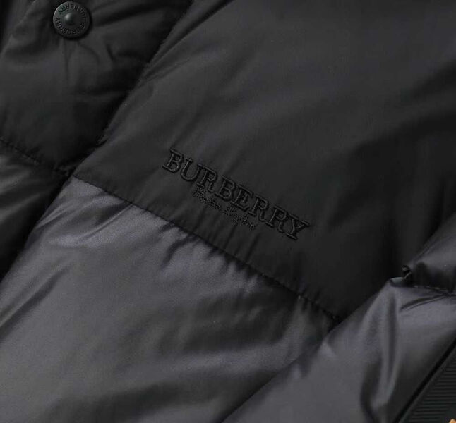 Мужской пуховик Burberry мужской черный 202393-5