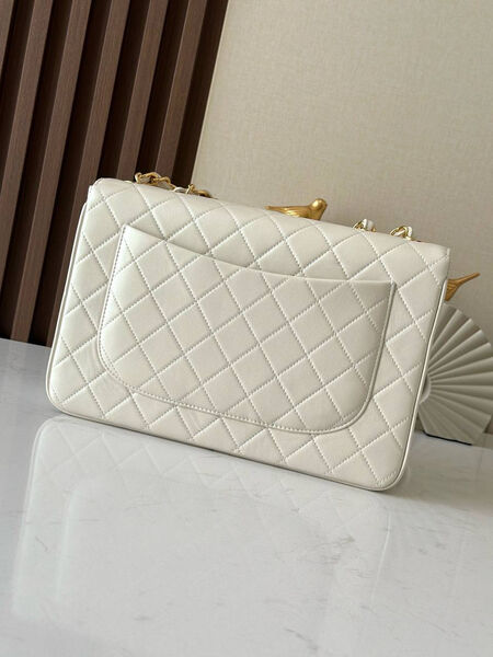 Сумка Chanel женский кожа белый 195084-2