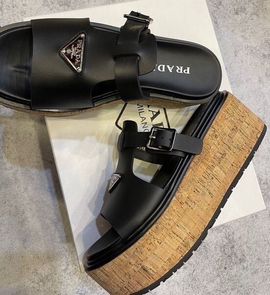 Шлепки Prada женский кожа черный 109856