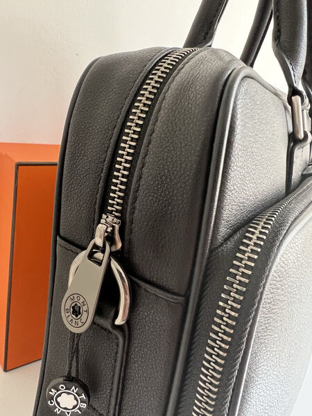 Мужской портфель Montblanc мужской кожа черный 149900-3