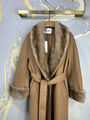 Пальто Max Mara женский бежевый 165838-2