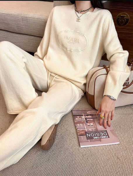 Костюм Prada женский белый 168141