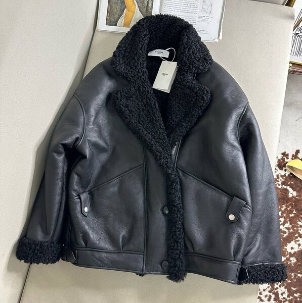 Дубленка Celine женский кожа черный 164624