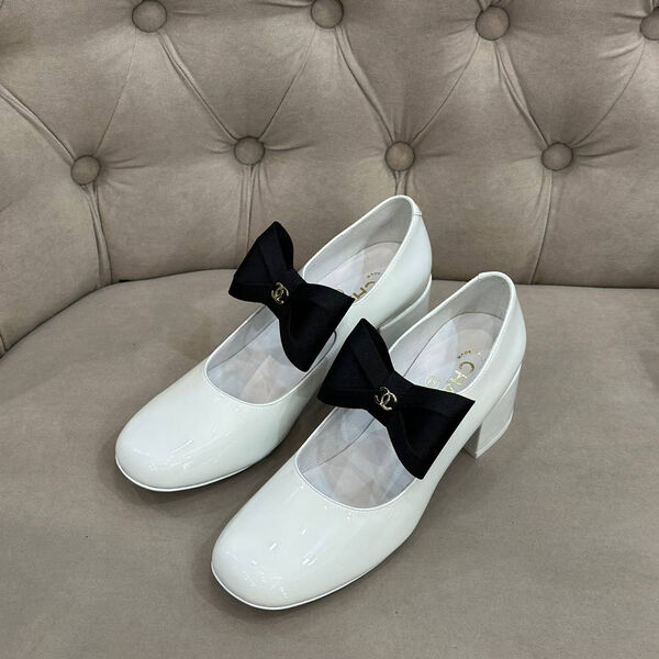 Туфли Chanel женский кожа белый 137111-2