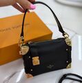 Сумка Louis Vuitton Side Trunk Pm женский кожа chèvre черный,серебристый 190778