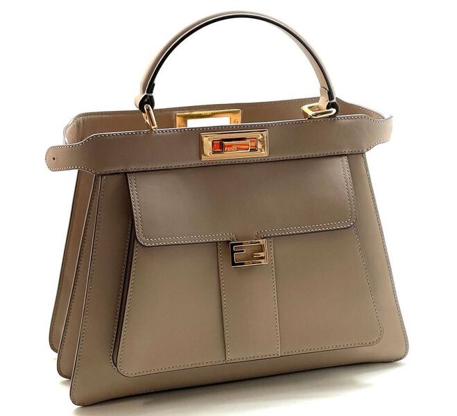 Сумка Fendi женский кожа бежевый 98801