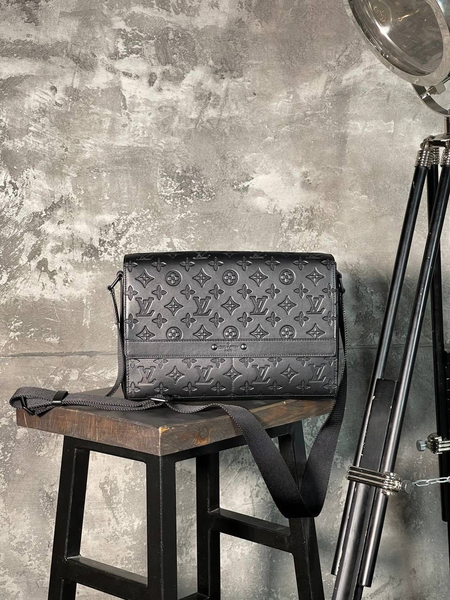 Мужская сумка мессенджер Louis Vuitton мужской кожа черный 92976-4